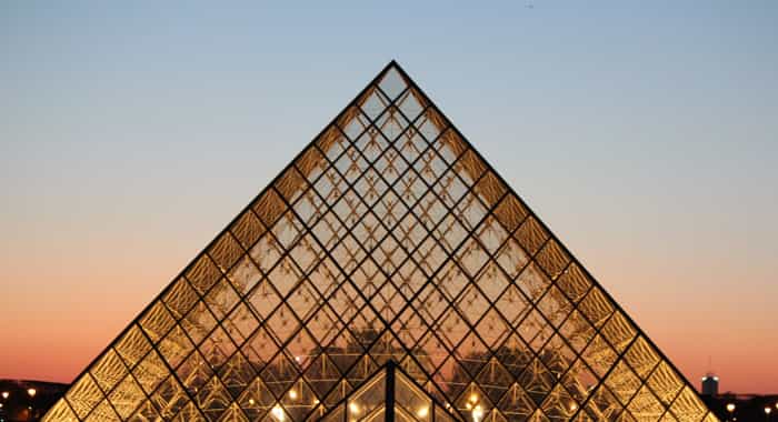 Louvre Pyramid 700x380